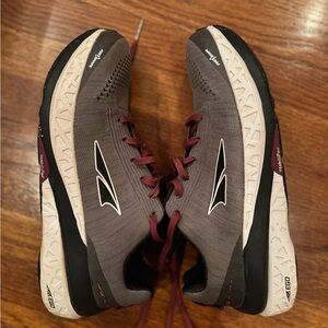 Altra Paradigm 4.5 Womens 10